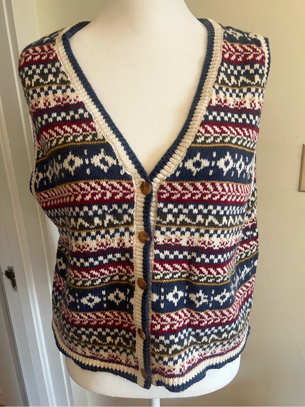 Vintage Cotton Blend Knit Vest in Navy, Cream & Burgundy Medium